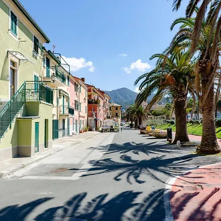 Altido Light Flat Near The Beach In Riva Trigoso Apartment Sestri Levante