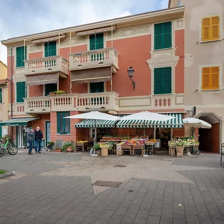 Altido Light Flat Near The Beach In Riva Trigoso Apartment