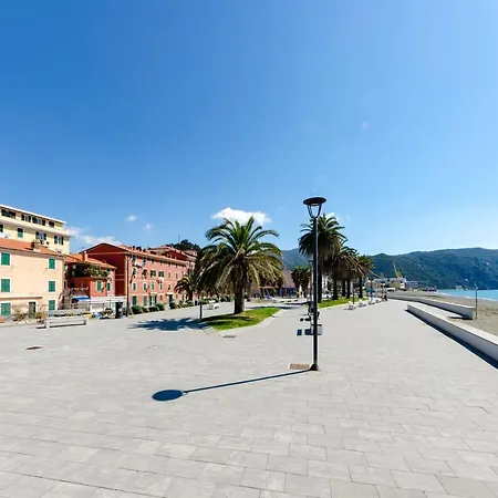 Altido Light Flat Near The Beach In Riva Trigoso Sestri Levante