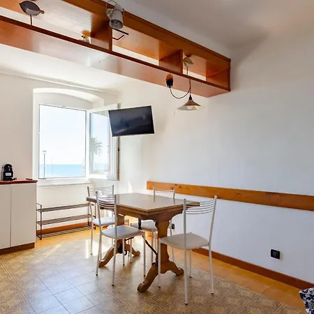Altido Light Flat Near The Beach In Riva Trigoso Sestri Levante